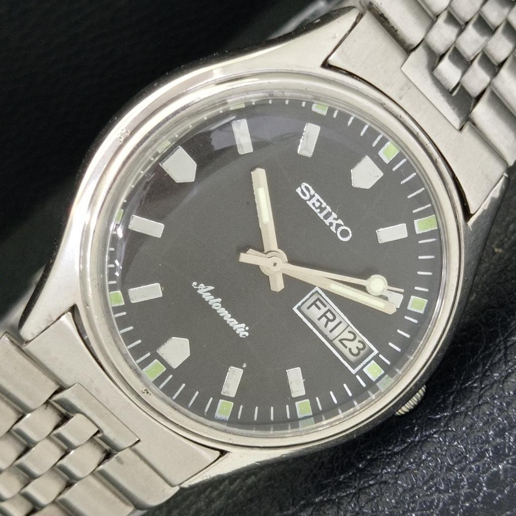 

ОРИГИНАЛЬНЫЕ ВИНТАЖНЫЕ МУЖСКИЕ АВТОМАТИЧЕСКИЕ ЧАСЫ SEIKO ЯПОНИЯ С ЧЕРНЫМ ЦИФЕРБЛАТОМ a500805-5 R154-a500805