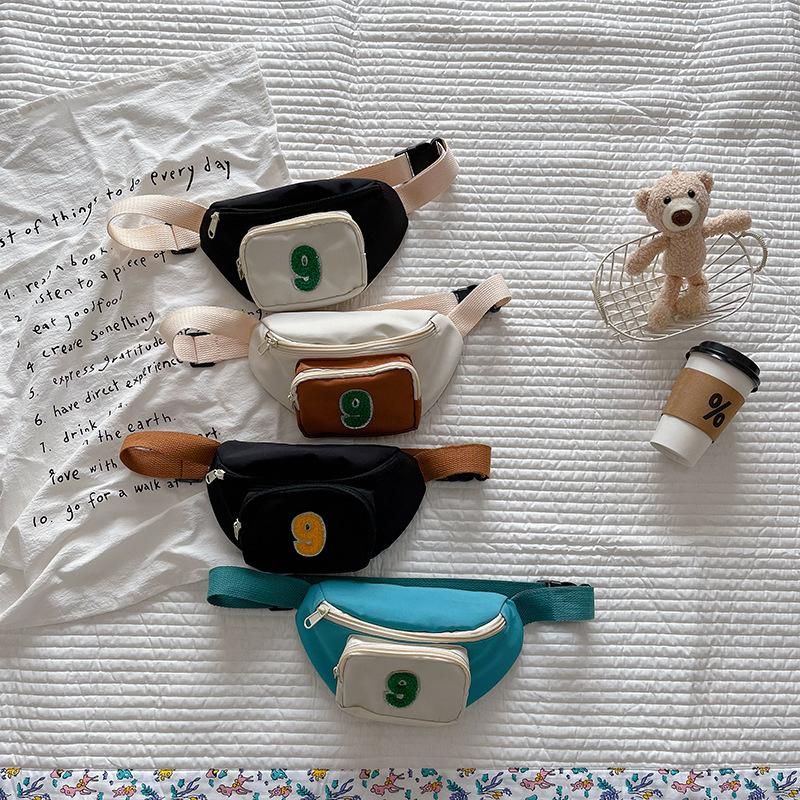 

Шикарная мини-сумка кроссбоди для детей в стильной цветовой гамме, идеально подходящая для школы, игр и BlackWhite