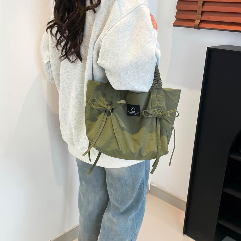 This year's popular bag women's underarm bag 2025 new fashion pleated shoulder bag casual large-capacity tote bag