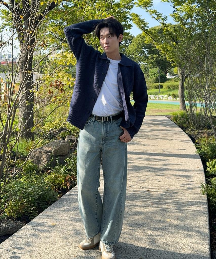Blond9 Button Collar Knit Cardigan_Navy