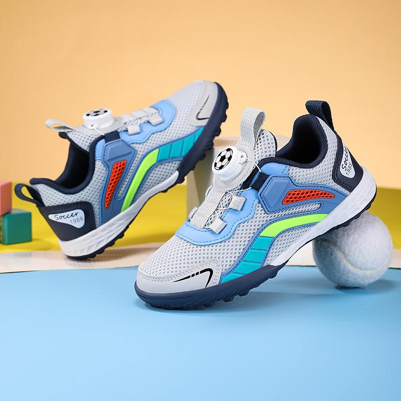 Neue Frühjahrs-Mesh-Studenten-Fußballschuhe Erfrischend und Leicht Wickelbare Sportschuhe Stabile Stollen für das Training