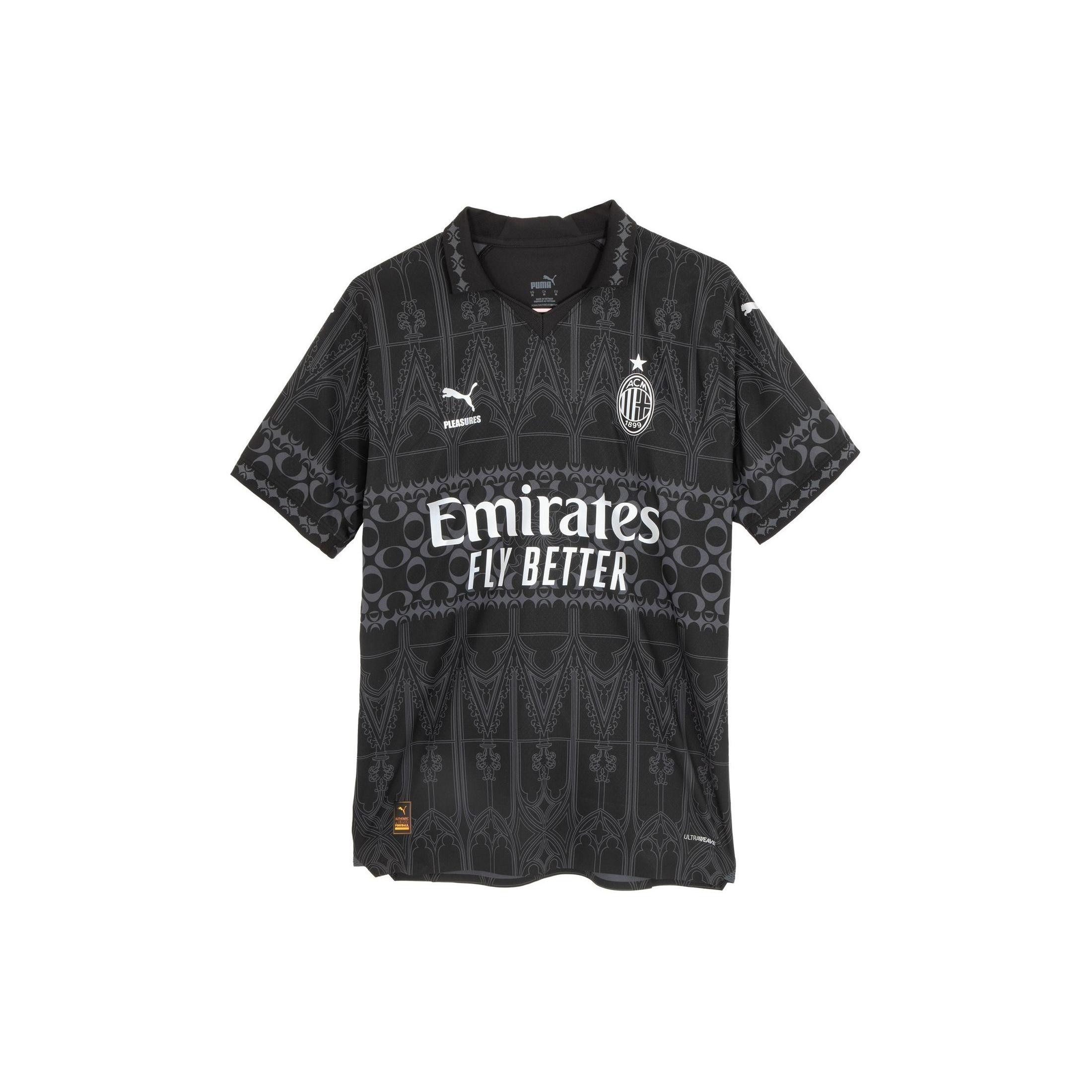 PUMA Ac Milan X Pleasures Men s Authentic Football Jersey  Black White  776066-01 S