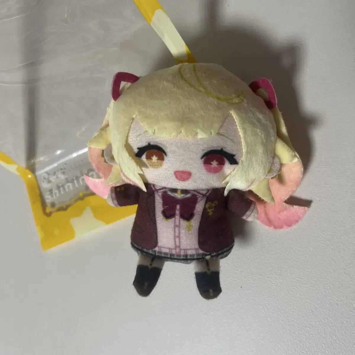 

Ниджи Санджи Хошикава Сара, первое живое парфе