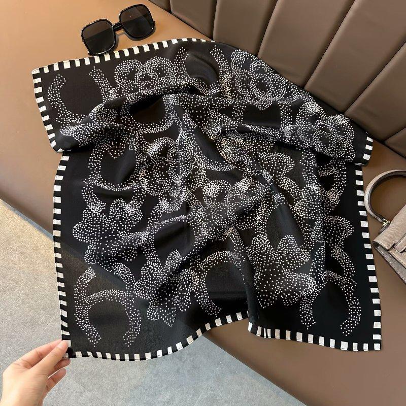 Retro mocha coffee silk scarf double crepe square scarf 111 mulberry silk high-end neck summer new silk scarf