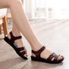 Mama-Sandalen für Damen, Sommer, flacher Boden, mittleres Alter, weiche Sohle, rutschfeste, bequeme Oma-Schuhe für mittleres Alter und ältere Menschen