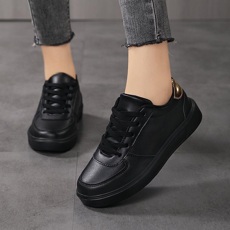 Nauji balti batai pavasariui ir rudeniui sportiniai batai minkštapadžiai riedlenčių batai moterims universalūs sportiniai ir laisvalaikio riedlenčių batai moterims