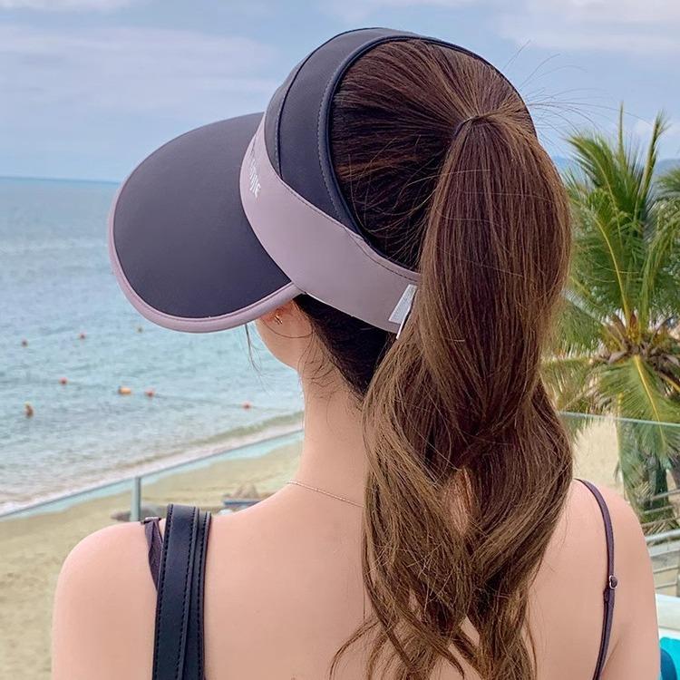 Summer Hat for Women's Sun Protection Hat for Ponytails with Large Brim and UV Rays To Cover The Face and Show The Face.