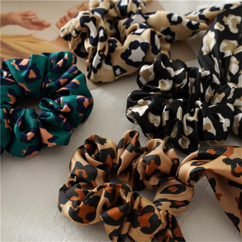 4pcs/Set Chic Leopard Print Satin Cloth Knotted Scrunchy for Women Girls Ponytail Holder Hair Scrunchies Ladies Hairbands