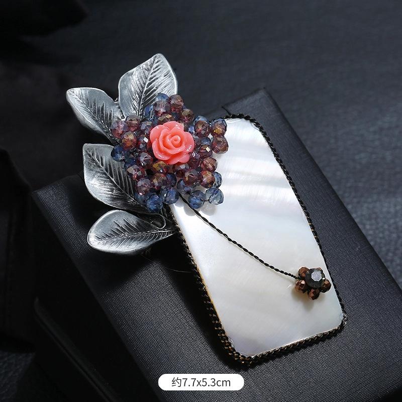 Original Heavy Handmade Natural Crystal Shell Corsage Women's Luxury Atmosphere Retro Elegant Brooch Jacket Coat Accessories