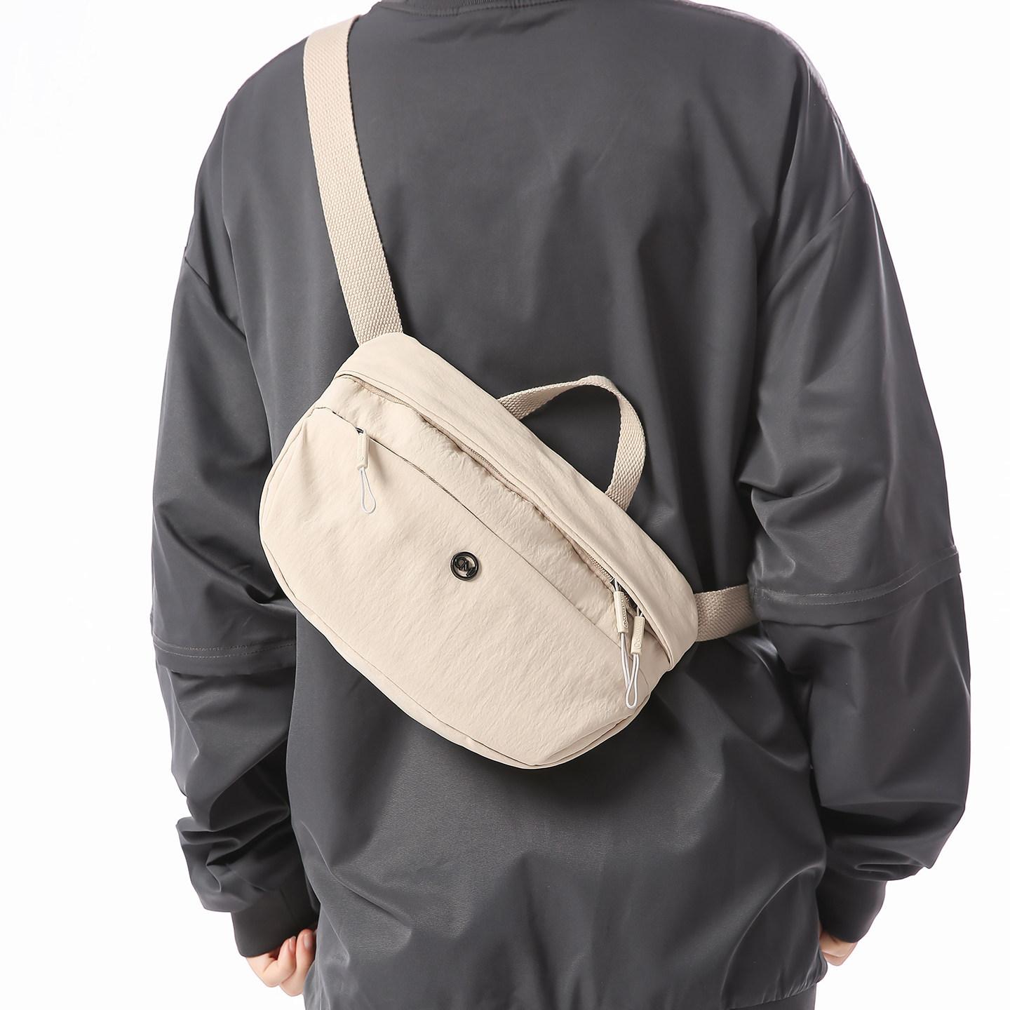 

Men s Japanese-style chest bag, portable phe bag, multifunctial, simple, solid color crossbody bag, versatile sports waist b брудно-білий