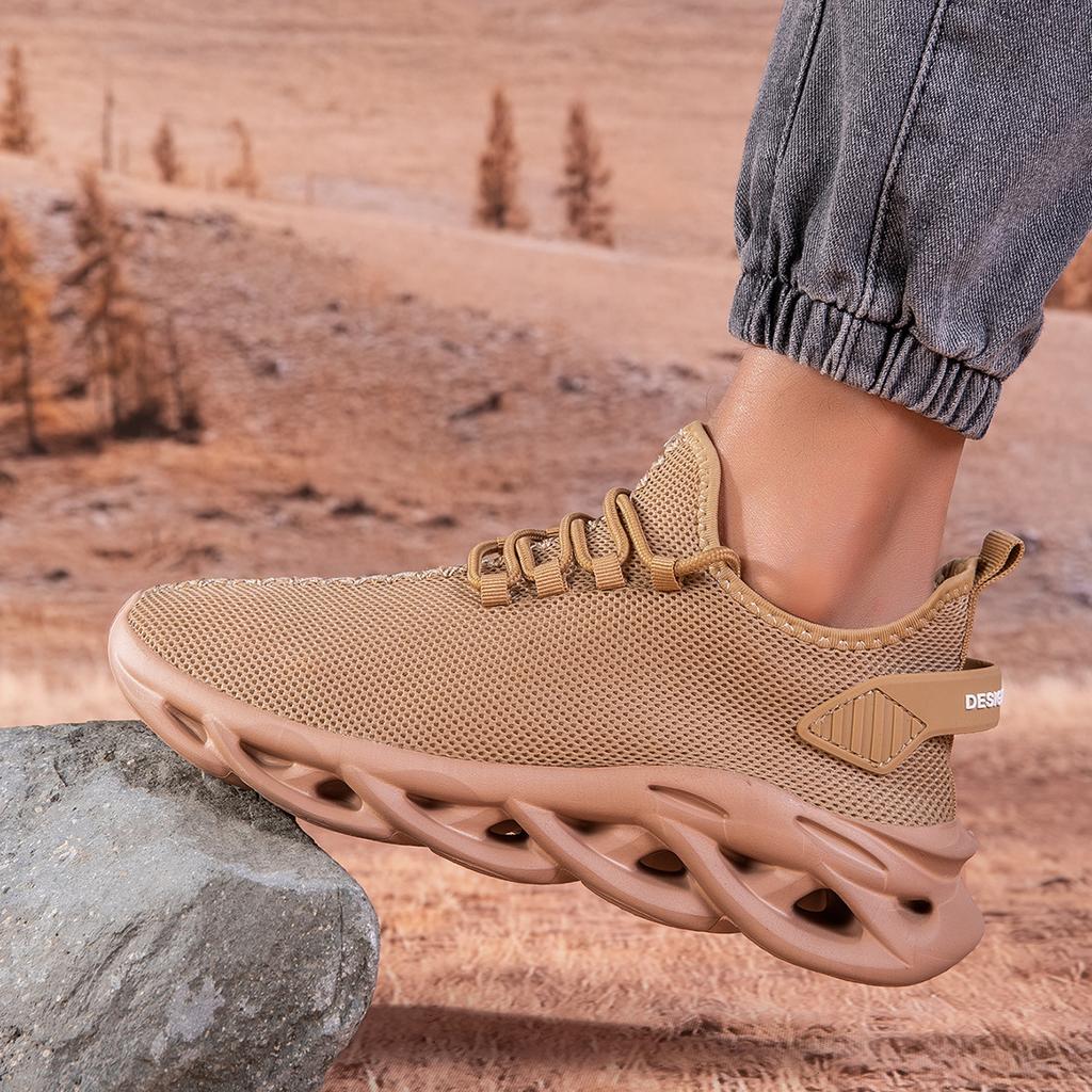 Men's shoes large size summer new breathable mesh sports casual shoes soft sole versatile running shoes men's