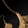 2 Stück/Set Halskette Ohrringe Set Verstellbare Kette Retro Graviertes Muster Münze Quasten Braut Halskette mit Strasssteinen Eingelegt Schmuck Geschenk