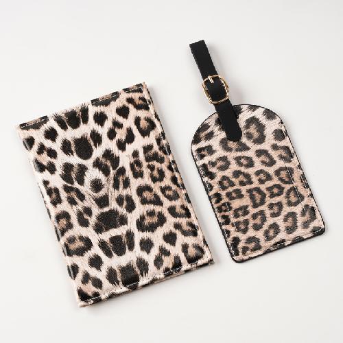Leopard Print PU Leather Passport Holder Case Travel Luggage Tags Pasport Protective Cover Travel Accessories for Women Men