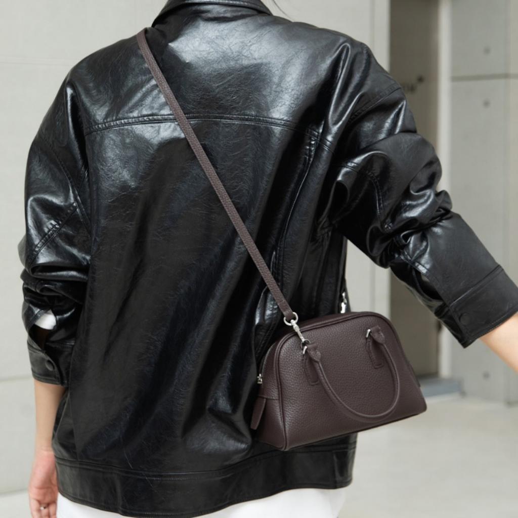 2025 New First-layer Cowhide Bowling High-quality Handbag Retro Boston Crossbody Shoulder Bag Women's Wholesale