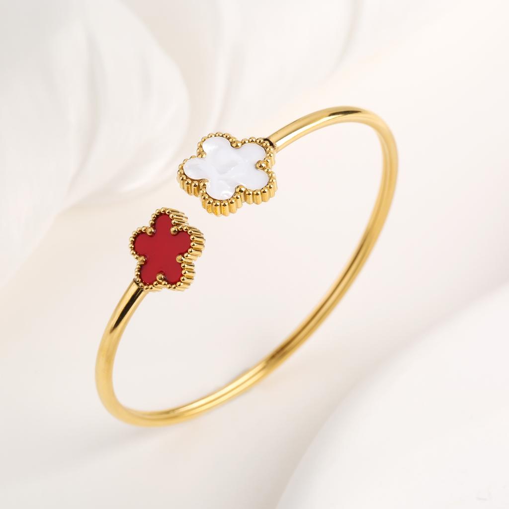 Gold-Plated Stainless Steel Five-Leaf Flower Open Bangle Luxury For Woman Girl Party Lucky Jewelry Accessories Daily Wear Clover