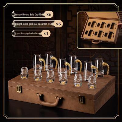 Yiyang Luxury Baijiu Decanter & Cup Set