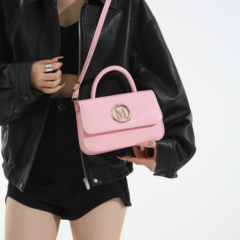 This year popular small bag women's autumn 2025 new fashion retro messenger bag Internet celebrity handbag female Internet celebrity versatile