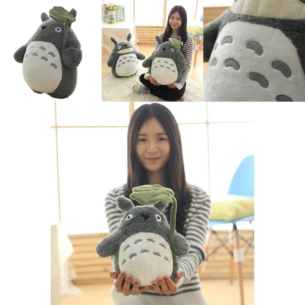 Peluche del Mio Vicino Totoro con Dettaglio Foglia per Bambini e Ragazzi Idee Regalo
