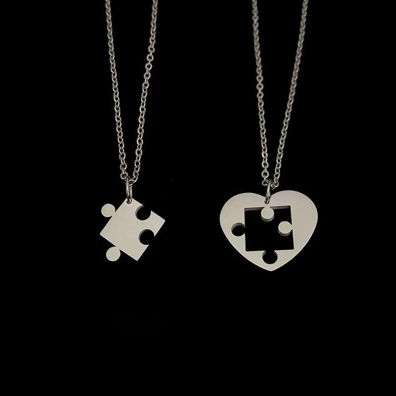 

Internet Celebrity Punk Style Padlock Heart Necklace Set for Couples
