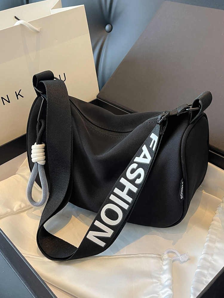 Lässige Crossbody-Tasche Damen Große Kapazität Vielseitig Sport-Handtasche 2026 Neu Herren Breiter Schultergurt Tägliche Single-Shoulder-Taschen