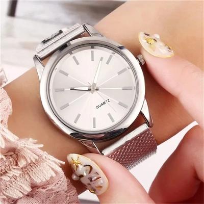 New Luxury Watches Quartz Watch Stainless Steel Dial Casual Bracele Watch Atmosphere Bracelet Accessories for Women Reloj Mujer