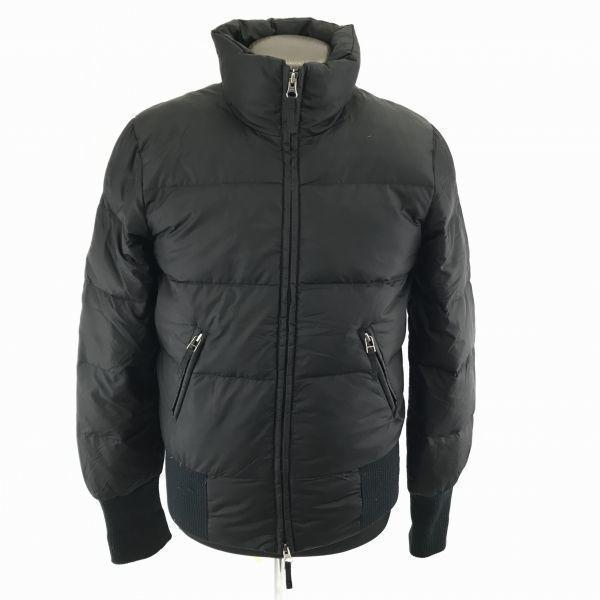 

Benetton/Пуховик/Женский S/Черный/Полная двойная молния/Карманы на молнии/Высокий воротник/Длинные манжеты