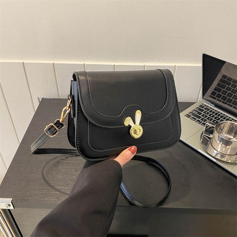 Feel the Small Bag, the New Women's Bag Is Trendy and Fashionable, and the Versatile Messenger Bag Is Now Popular for Shoulder Small Square Bags.