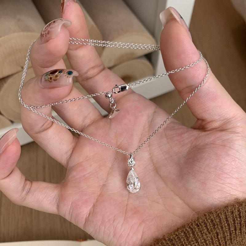 Light Luxury Explosive Zircon Rhombus Water Drop Necklace Niche High Sense Unique Simple Temperament Neck Chain Jewelry