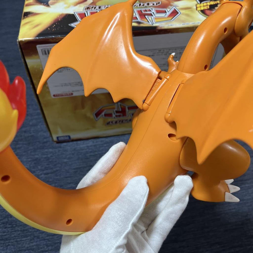 [USED] Pokemon Action Figure Charizard