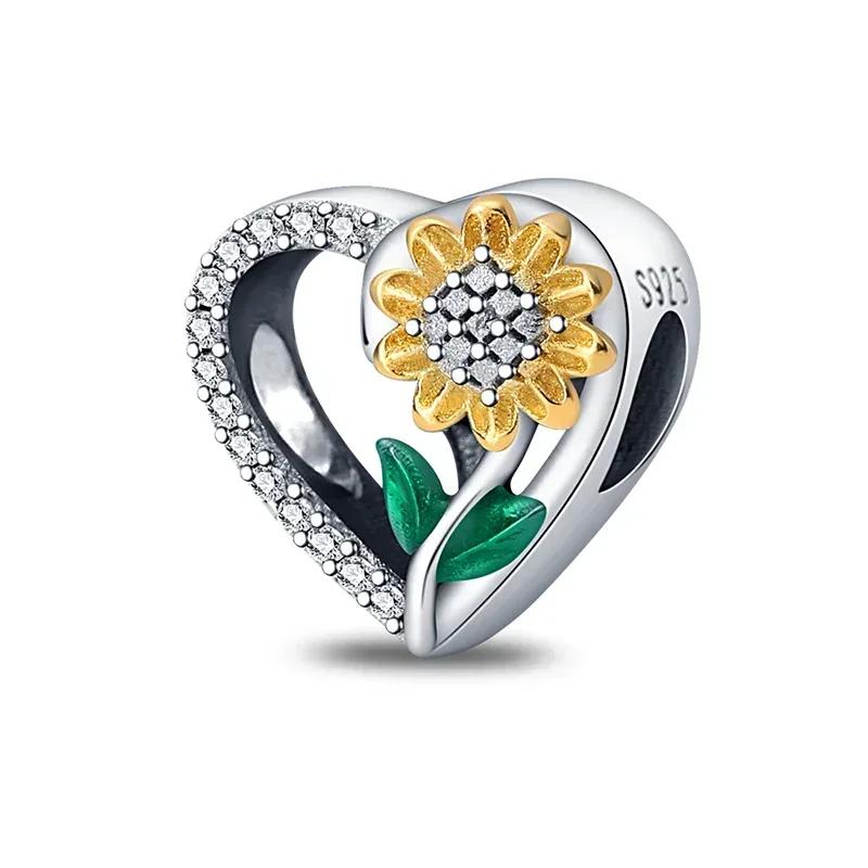 Copper Green Series Four-Leaved Clover Pendant Fine Beads Fit Original Bracelet Charms Women Jewelry