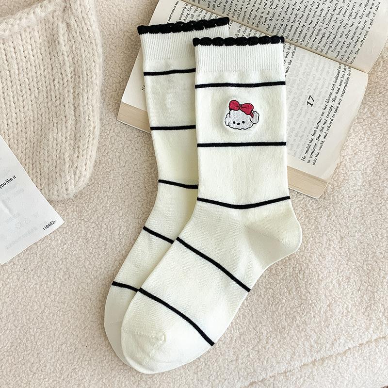 

Female Autumn and Winter Cute Cartoon Puppy Embroidered Striped Bubble Mouth Lace Mid Tube Pile Socks 1 pair