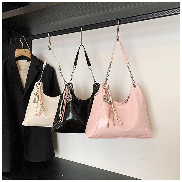 Simple and Versatile Bag, Women's Large-capacity 2025 New Casual Shoulder Bag, Popular Commuter Tote Bag This Year