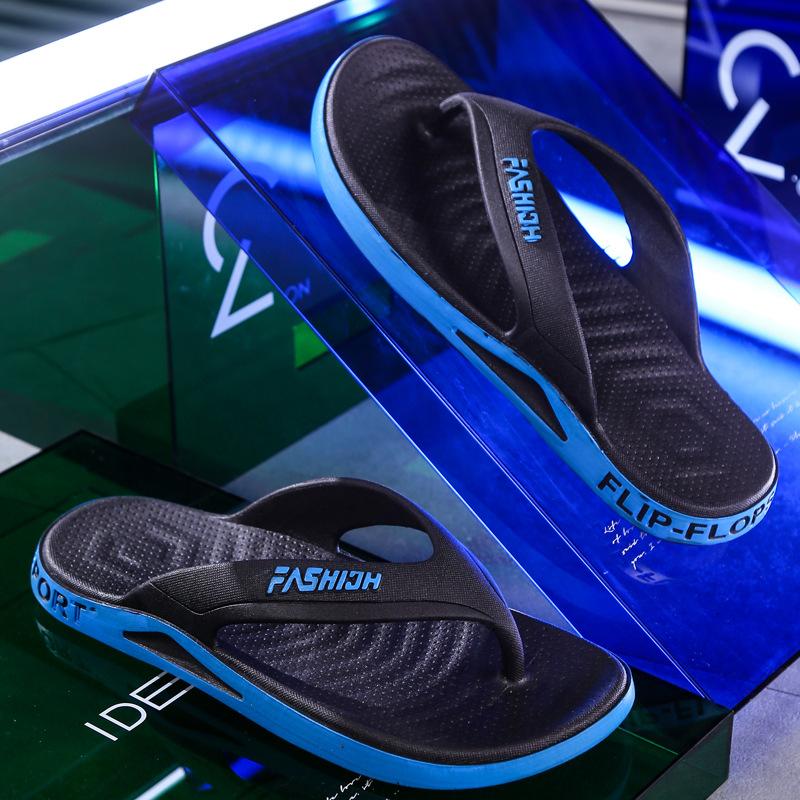 Men's Flip Flops, Durable for Summer Outings, Comfortable for Home Use, Non Slip, Fashionable and Trendy Men's Beach Shoes