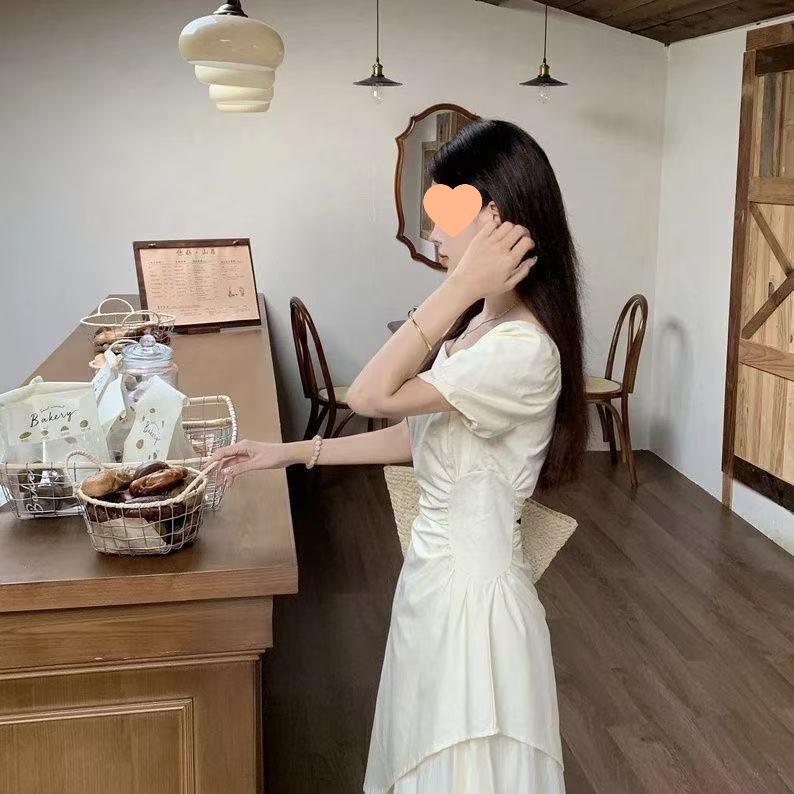 2026 French Elegant Summer Puff Sleeve Square Neck Slimming Dress with Irregular Waist and Pleats