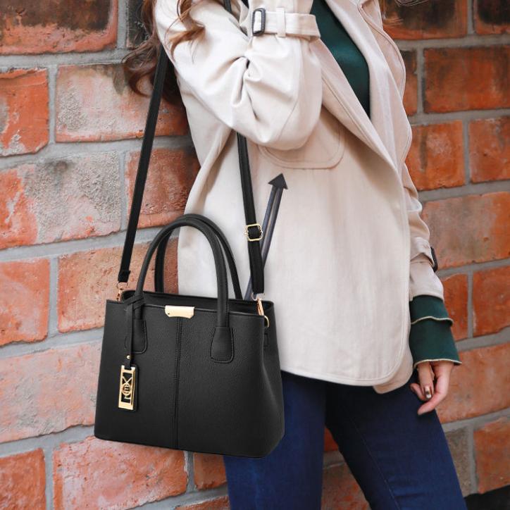 Women's Soft Leather Handbag Large Capacity Single Shoulder Messenger Bag Solid Color Leather Bag for Office Ladies