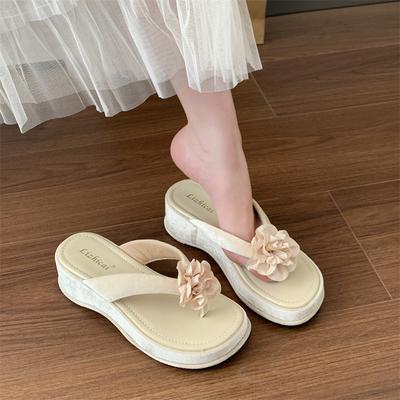 2025 Summer New Korean Version Square Head Suede Thick Bottom Casual Muffin Bottom Flip-flops Women's Fashion Flower Cool Slippers