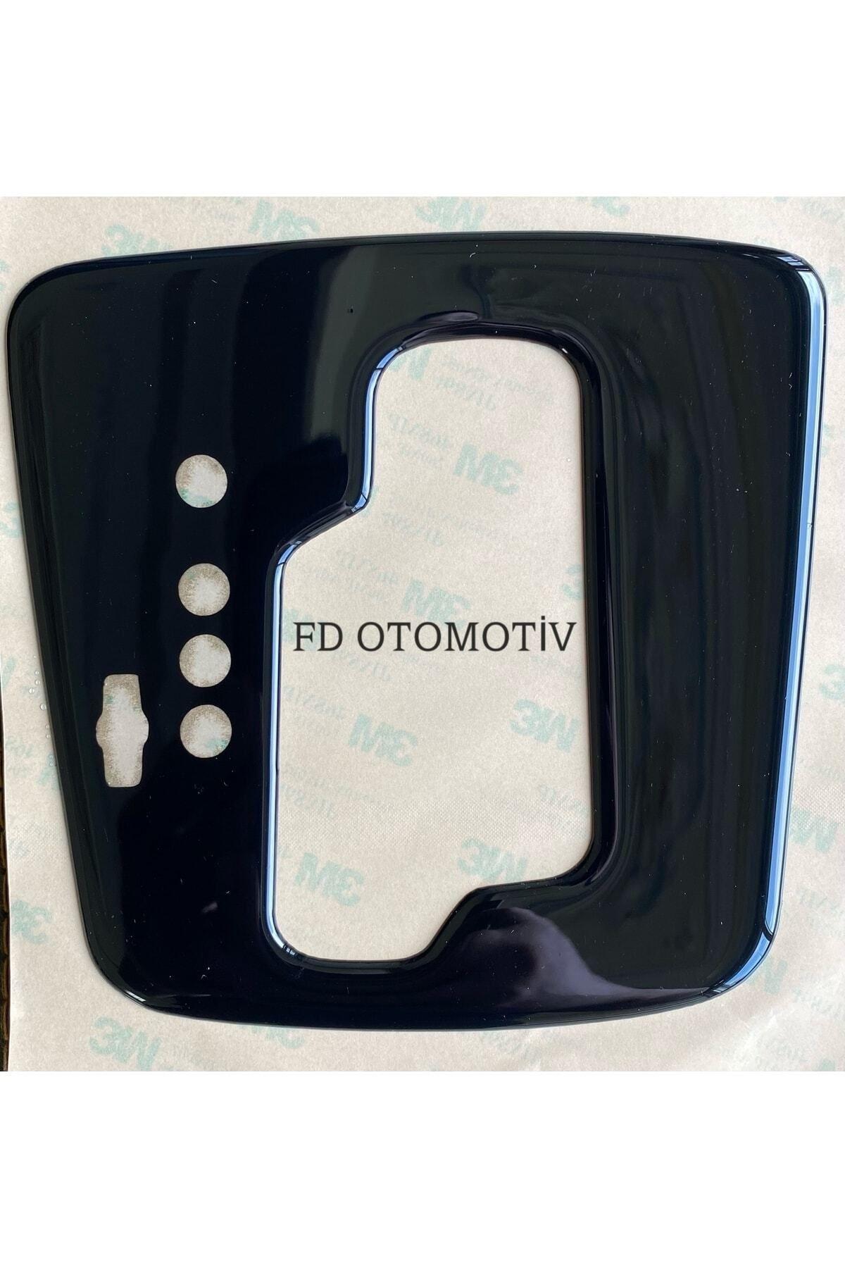 

Renault Laguna 3 Otomatik Vites Çerceve Üzeri Kaplama Piano Black Renk Özel Dizayn