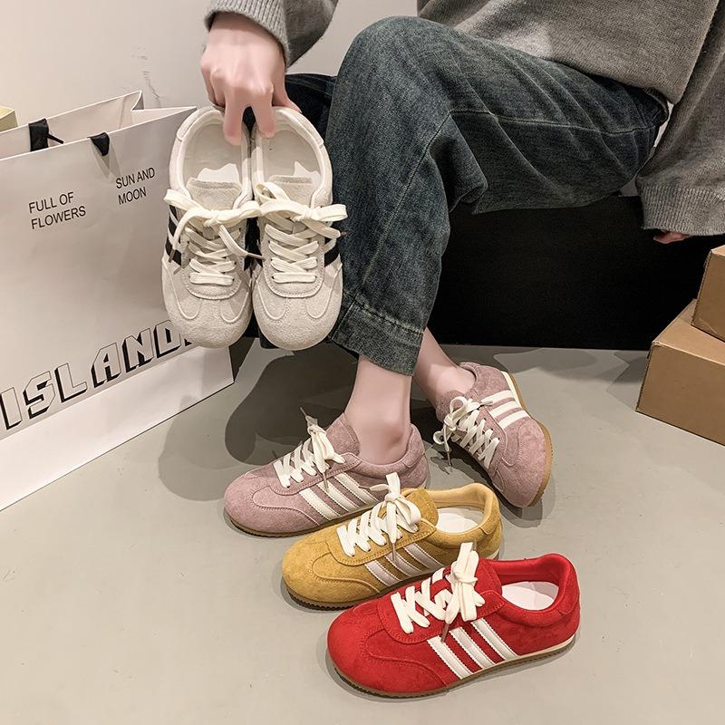 Retro red women's new spring versatile flat-bottomed sports and leisure board shoes women's shoes