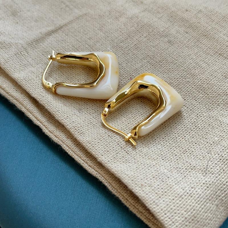 Resin Earrings Women Geometric Irregular Stud Earrings New Trendy Ear Jewelry Party U-shaped Earrings Retro Personality Everything with Niche Earrings