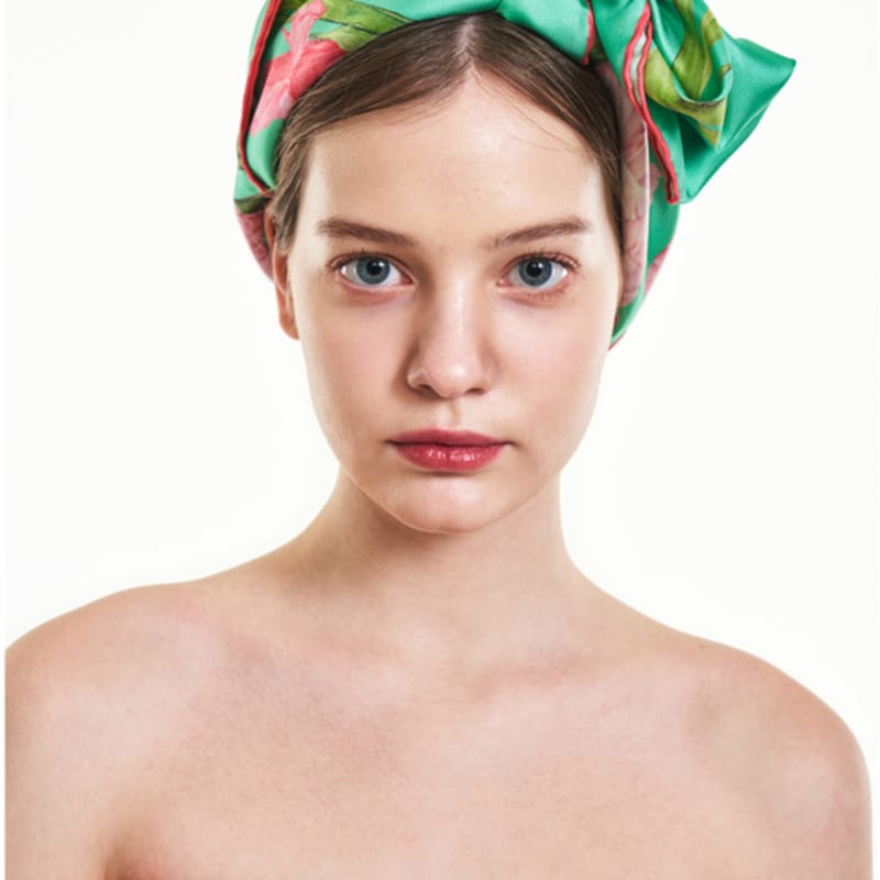 Chae Look HAND-DRAWN WATERCOLOR GLADIOLUS CARRE SCARF