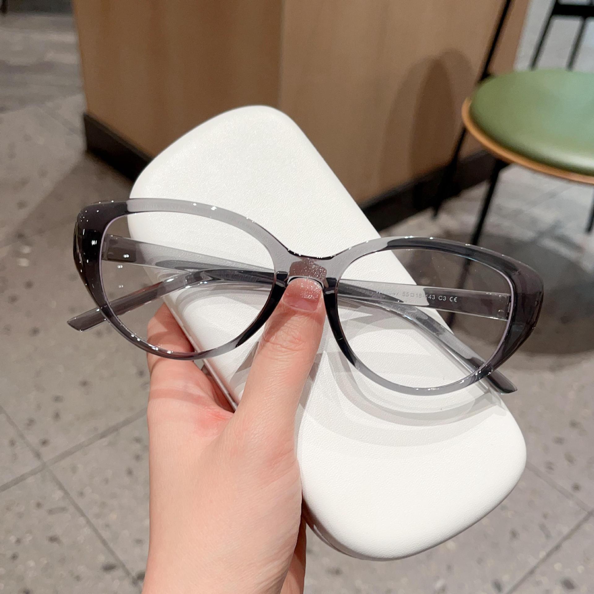 

2025 очки по рецепту, новая стильная оправа кошачий глаз TR90 для женщин с открытым лицом и известностью в Интернете, могут быть оснащены Progressive&1.56&Anti Blue Ray