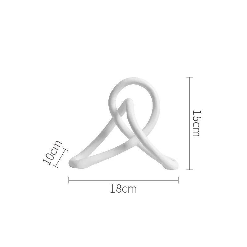 Modern Black White Twisted Resin Decoration Items Home Livingroom Table Sculpture Ornaments Study Office Desk Statue Accessories