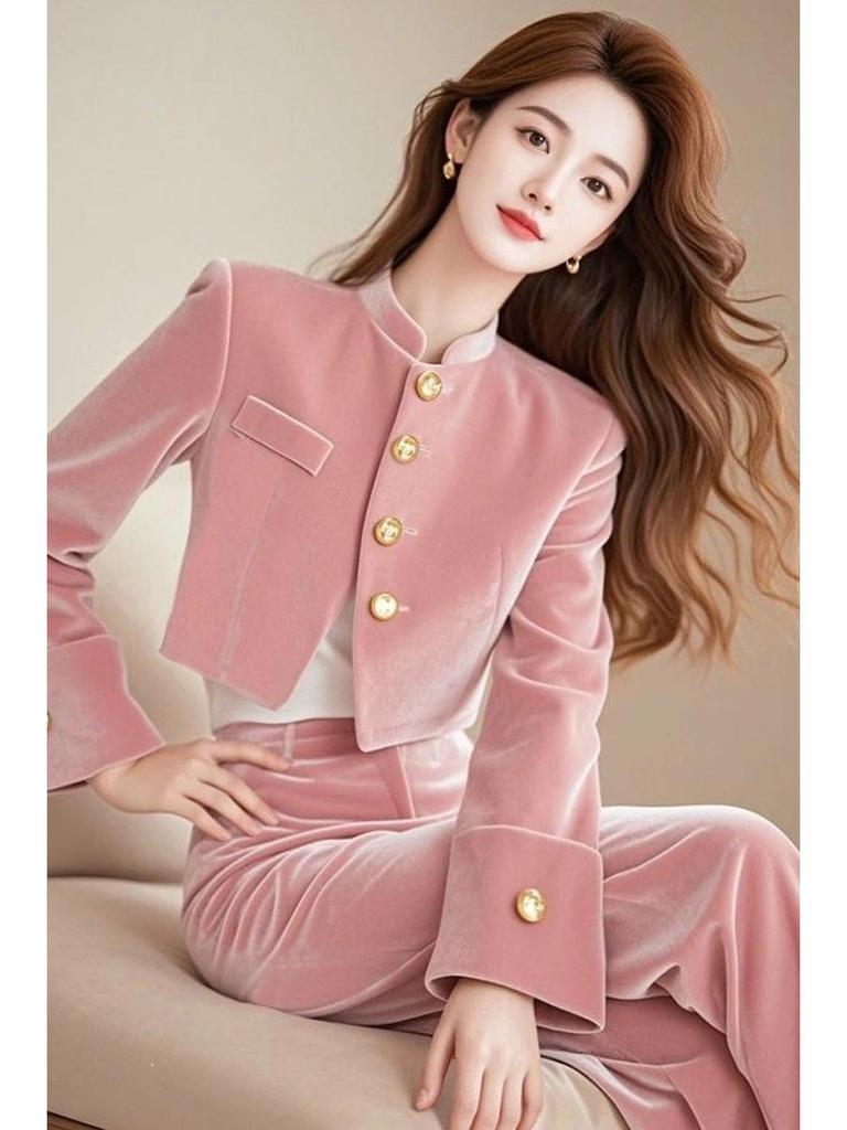 "2024 Autumn Women's Pink Velvet Suit: Slim Coat with Wide-Leg Pants"