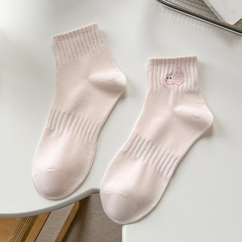 

Летние тонкие носки из гребенного хлопка для женщин, мультяшная вышивка, влагопоглощающие бесшовные носки для женщин, спортивные носки 1 pair светло-серый