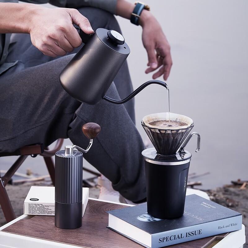 

Hero Portable Pour-Over Coffee Travel Kit