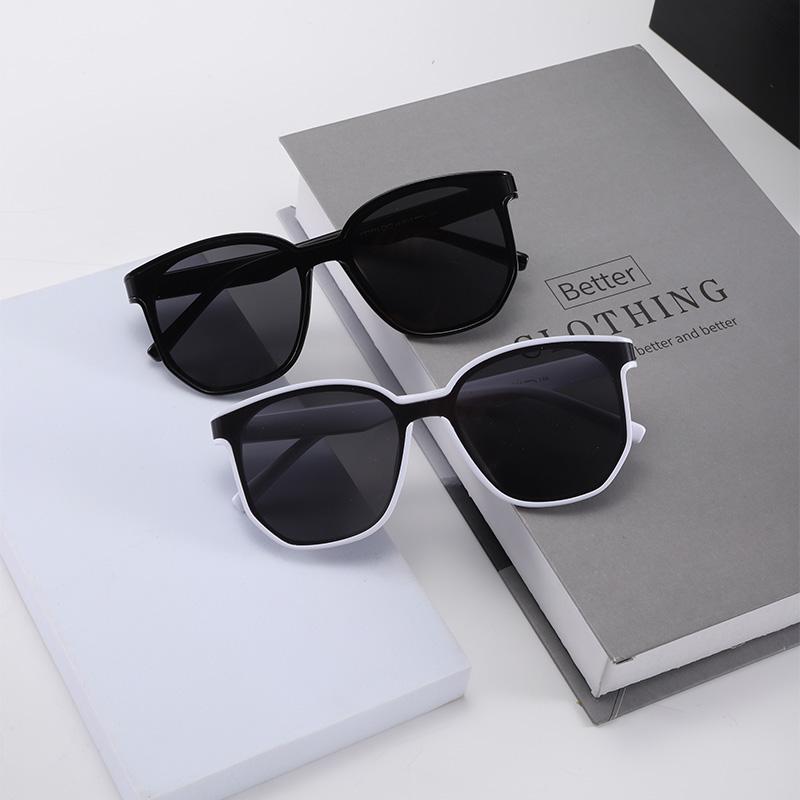 High-quality Square Sunglasses Women Men Fashion Luxury Brand Designer Sun Glasses Outdoor Driving Lady Man Glasses UV400