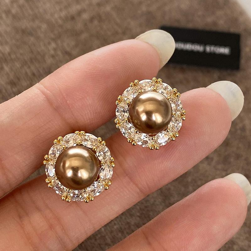 

Zircon round pearl stud earrings retro exquisite elegant temperament earrings earrings women
