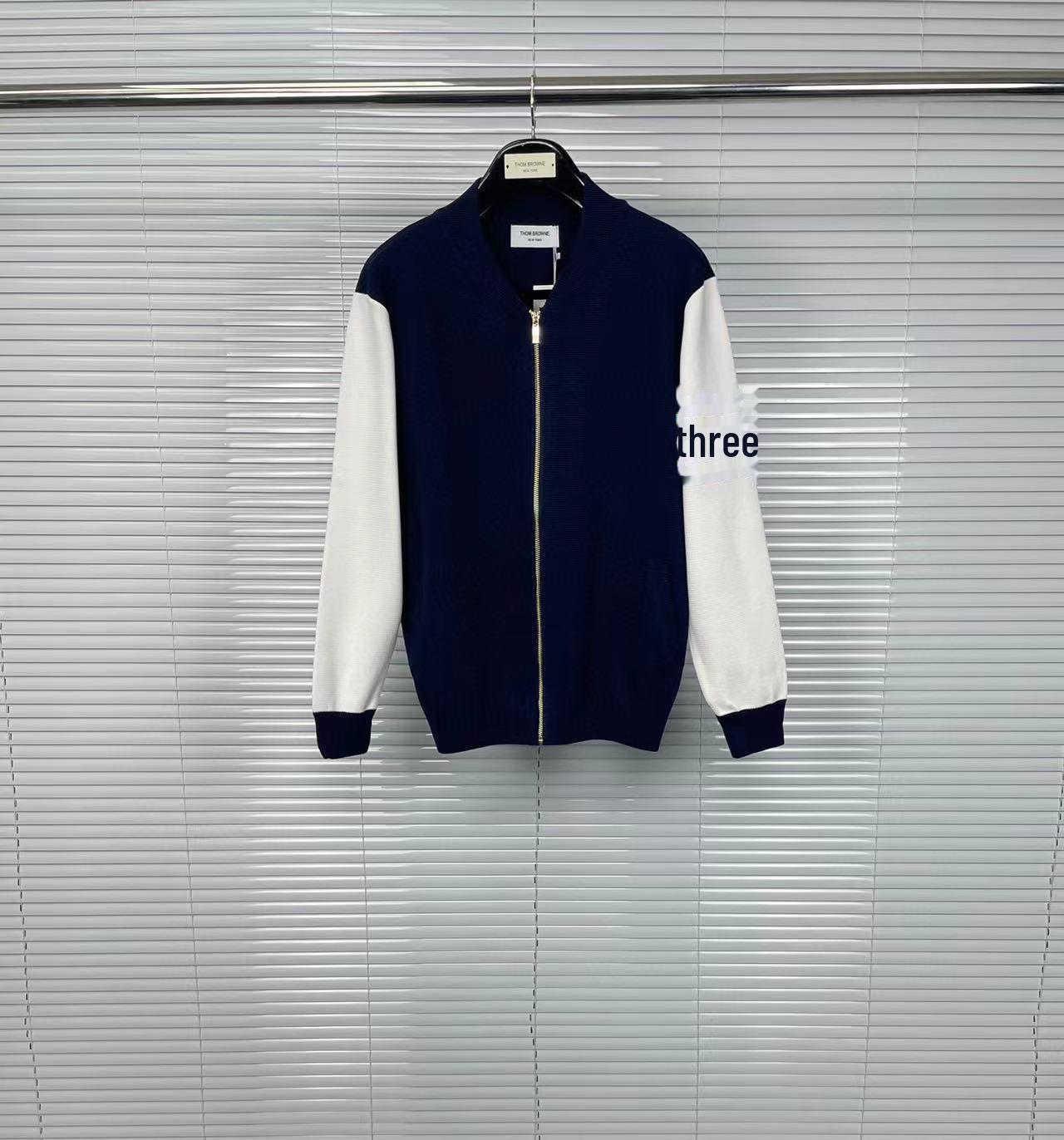 

TB Tom Autumn/Winter British-Style Knitted Cardigan with Zipper Sleeves and Oblique Pockets Medium темно-синього кольору