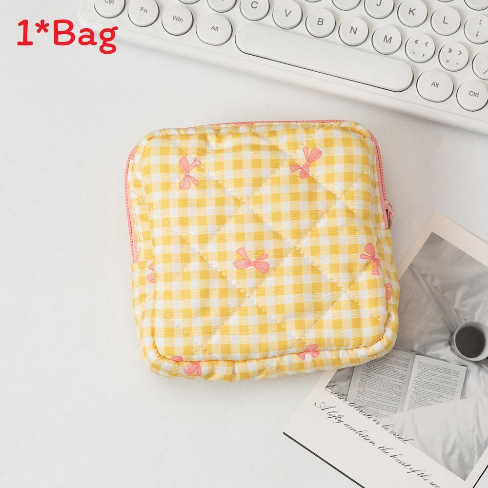 Classic Heart Makeup Bag With Cotton Material Portable Travel Organizer For Daily Use
