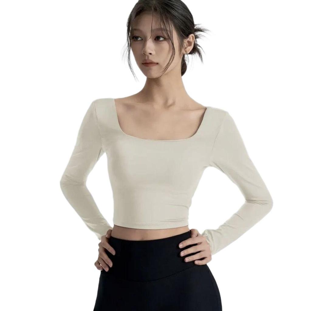 Women's Long Sleeve Yoga Top with Chest Pads - V-Neck, Stylish Back, Breathable, Comfortable, Ideal As Outerwear for Summer Sports.